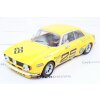 Alfa Guilia GTA yellow #25 Analog / Carrera Digital 132